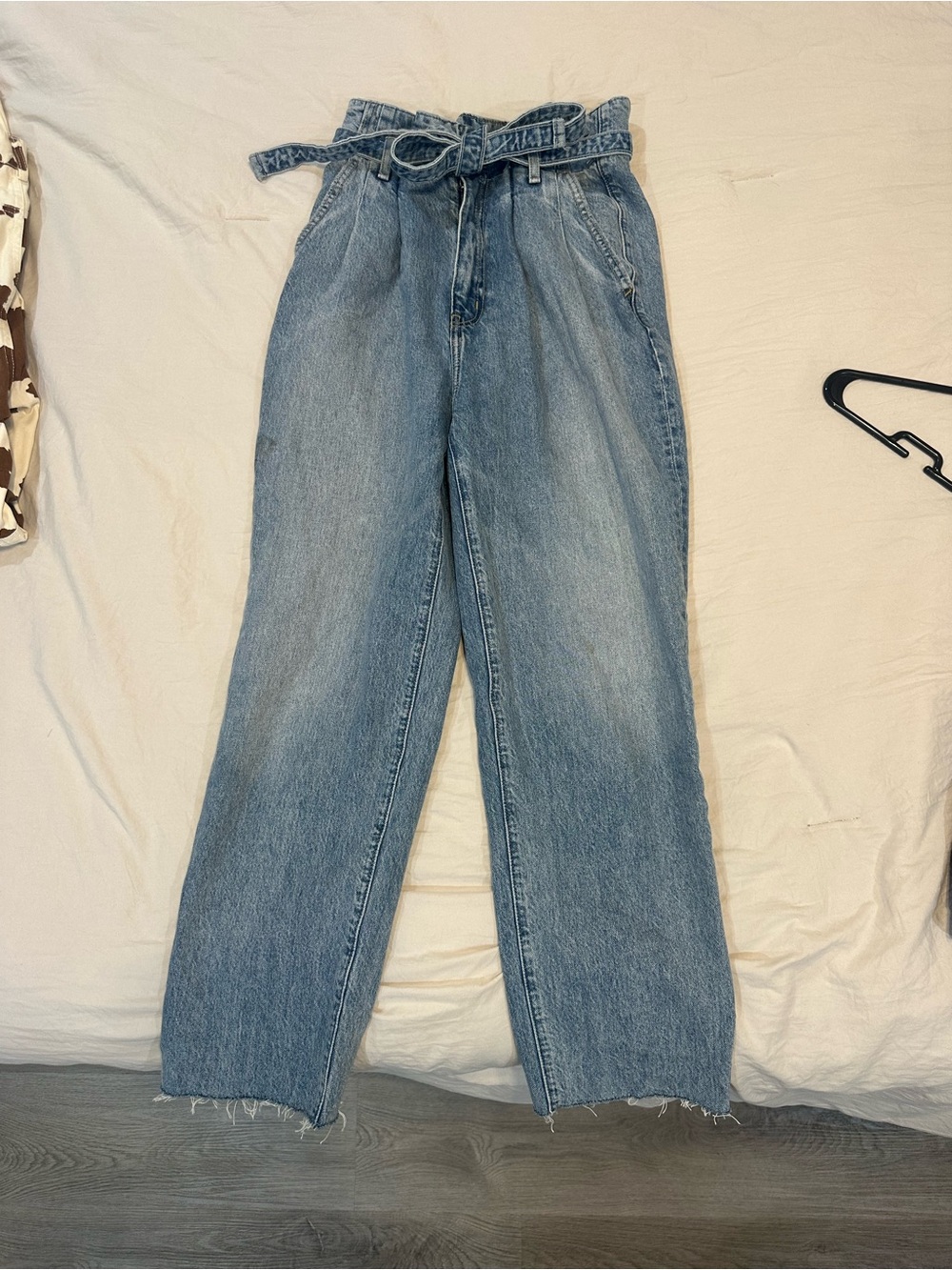 Abercrombie & Fitch Light Blue High-Waist Paperbag Jeans